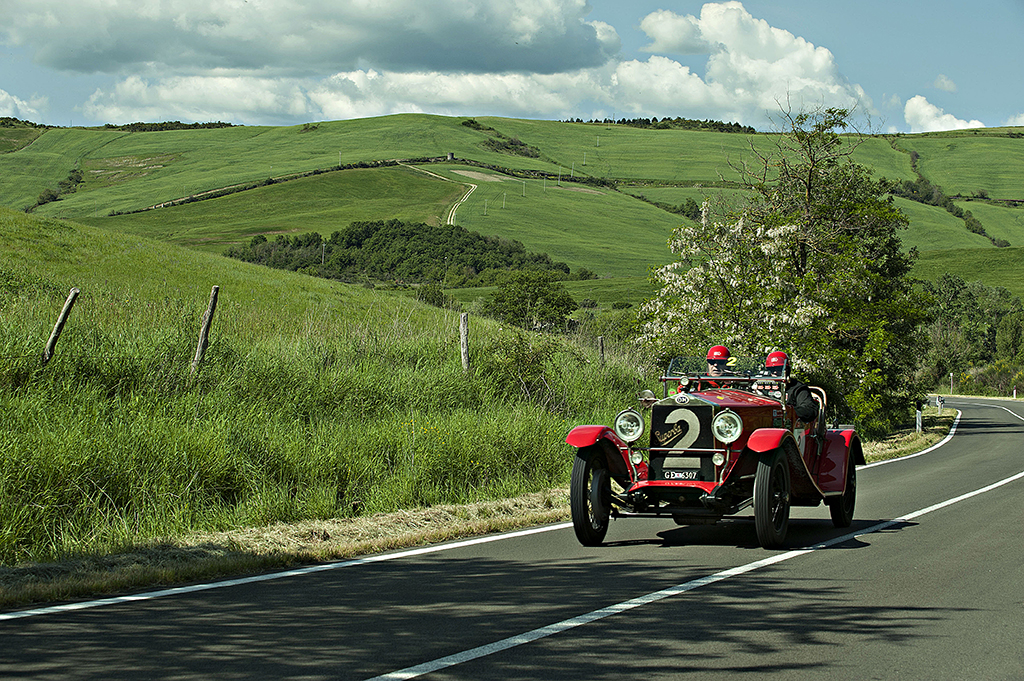 4-Mille miglia-95 anni ma non li dimostra.JPG